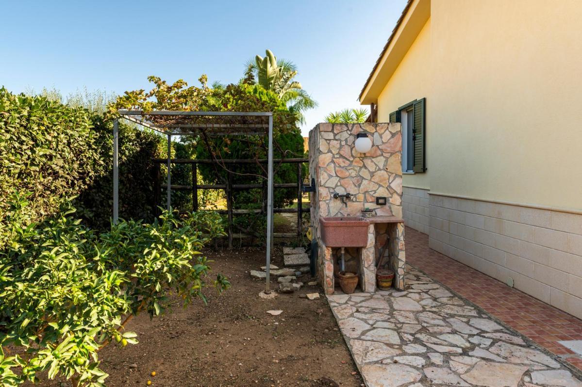 Villa Plumeria كامبوفيليتْشّي دي روتْشّي المظهر الخارجي الصورة