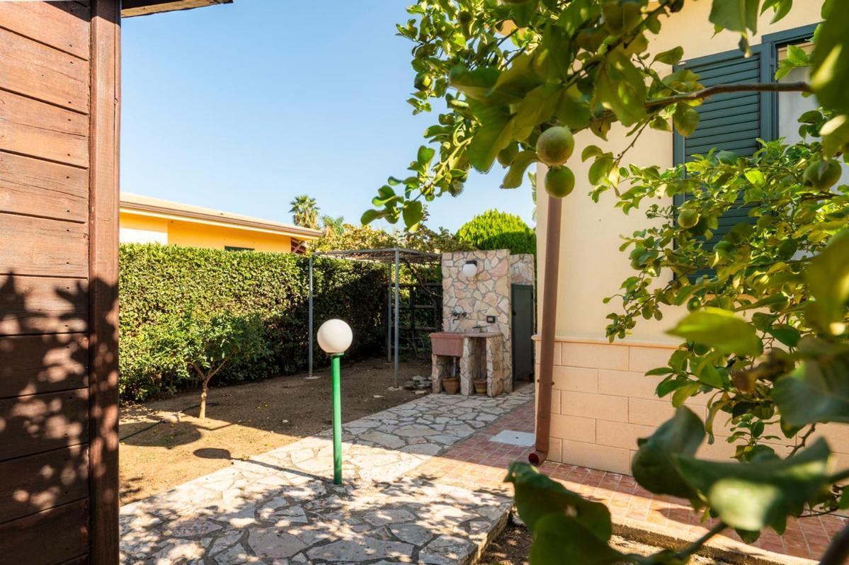 Villa Plumeria كامبوفيليتْشّي دي روتْشّي المظهر الخارجي الصورة