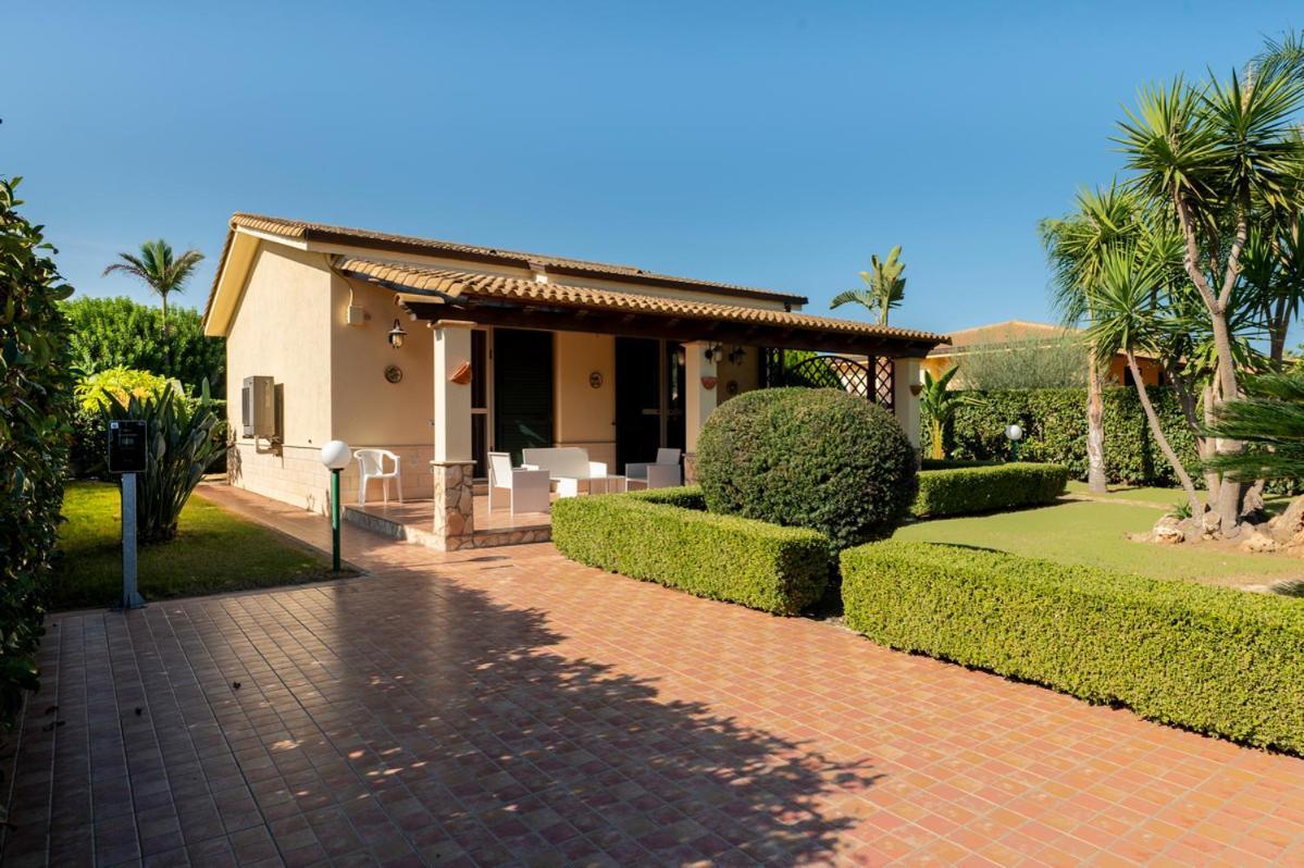 Villa Plumeria كامبوفيليتْشّي دي روتْشّي المظهر الخارجي الصورة